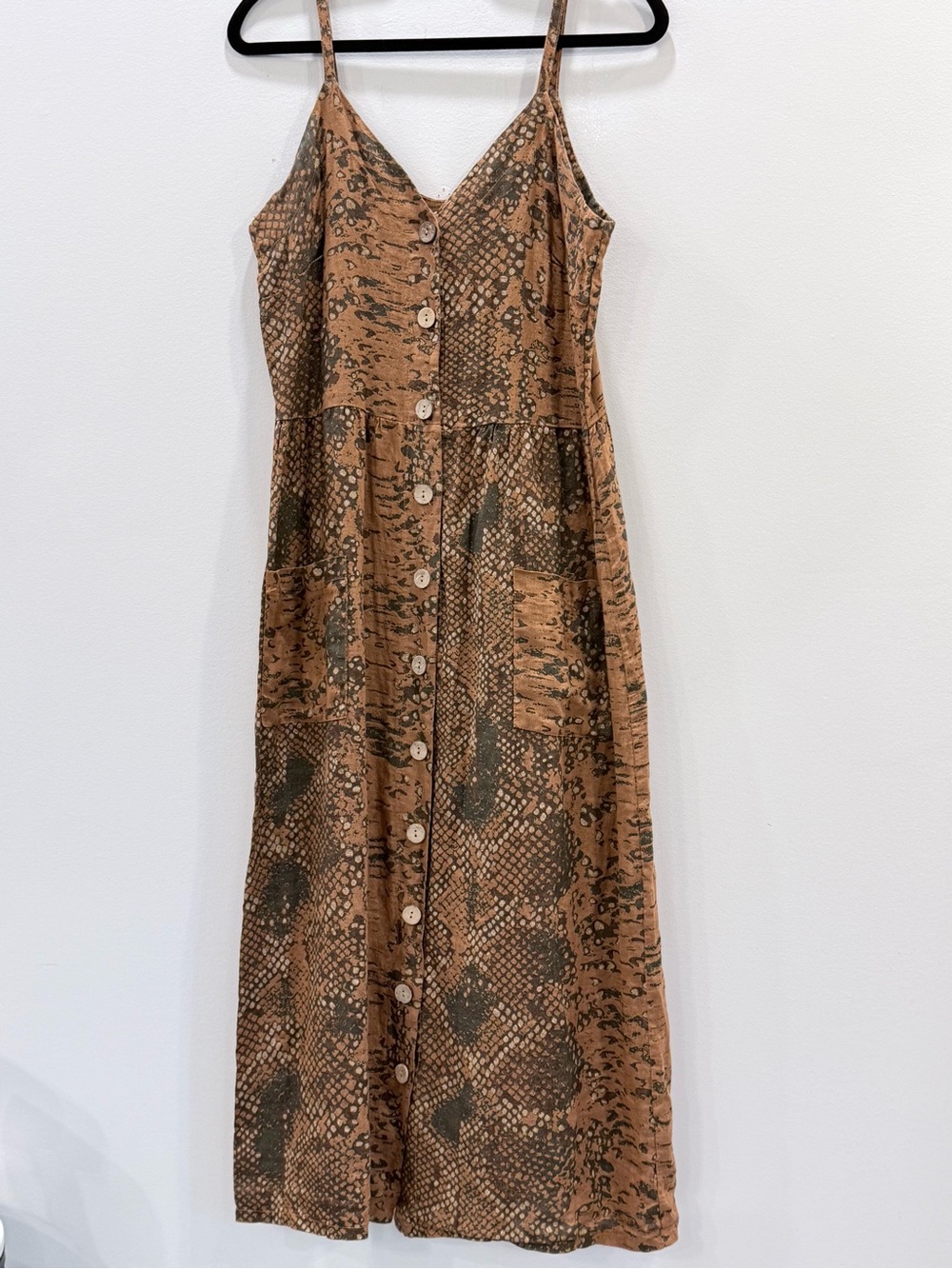 Sleeveless Brown Snake-Print Midi Dress with Button Front